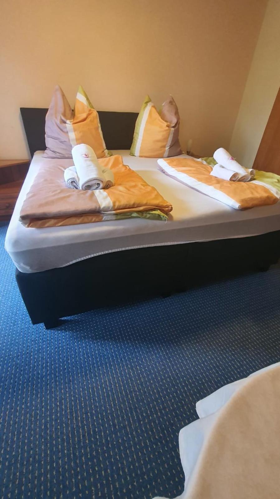 Motel Zur Festwiese Gierstädt Екстериор снимка