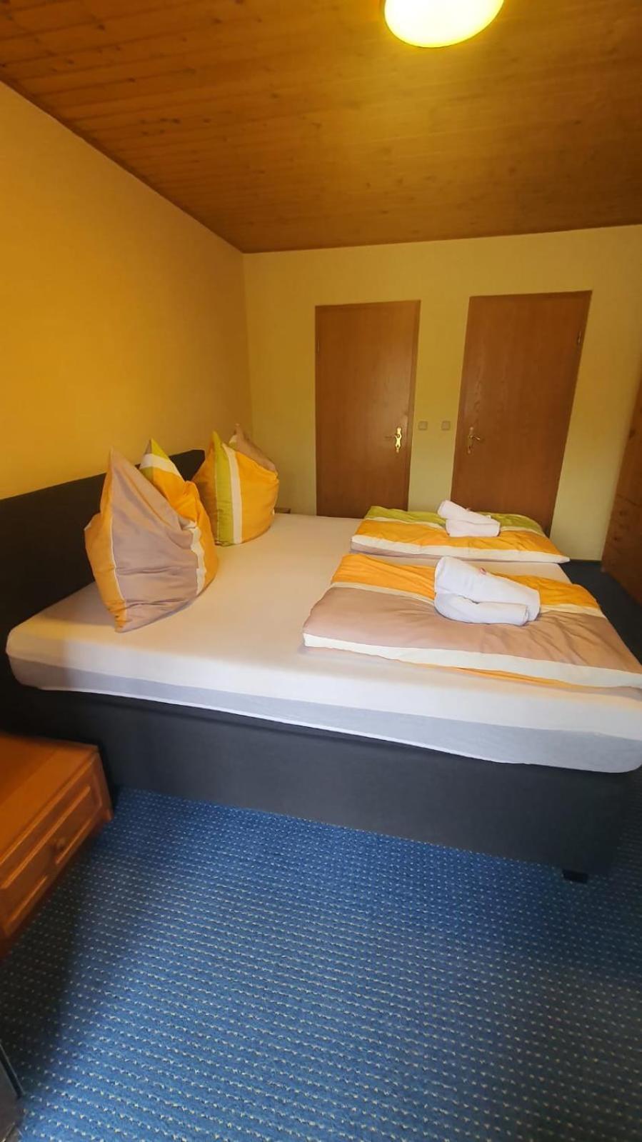 Motel Zur Festwiese Gierstädt Екстериор снимка