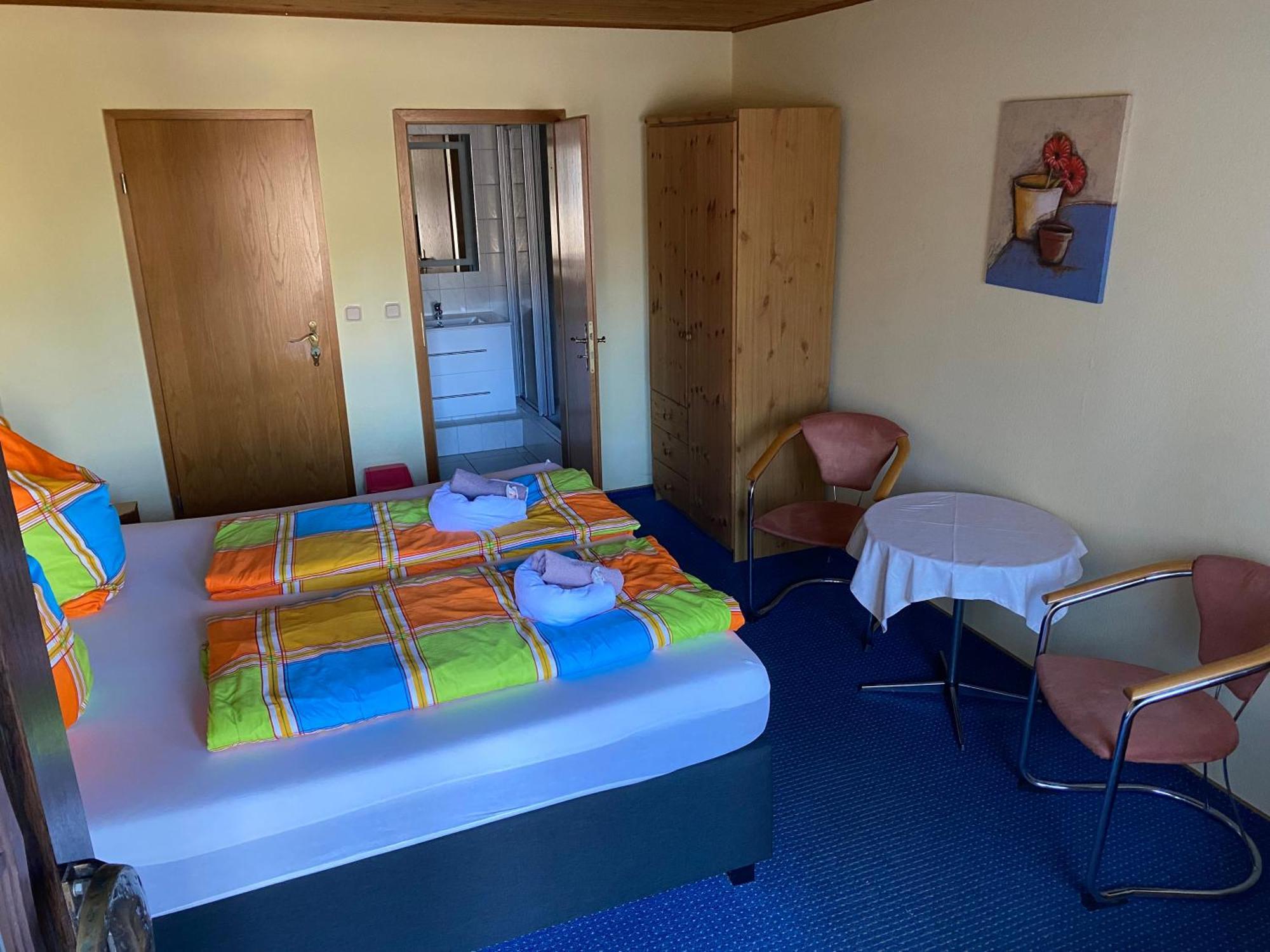 Motel Zur Festwiese Gierstädt Екстериор снимка