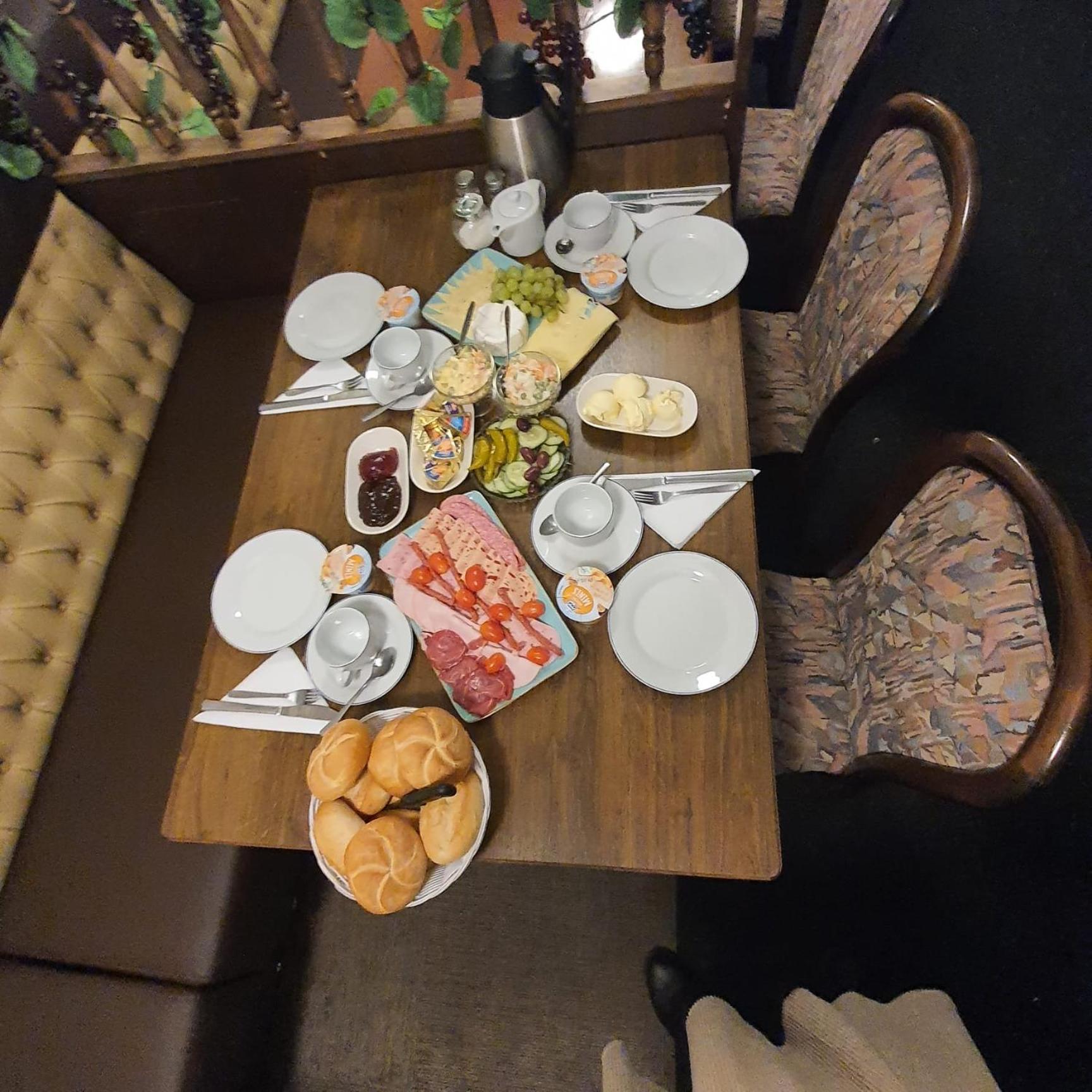 Motel Zur Festwiese Gierstädt Екстериор снимка
