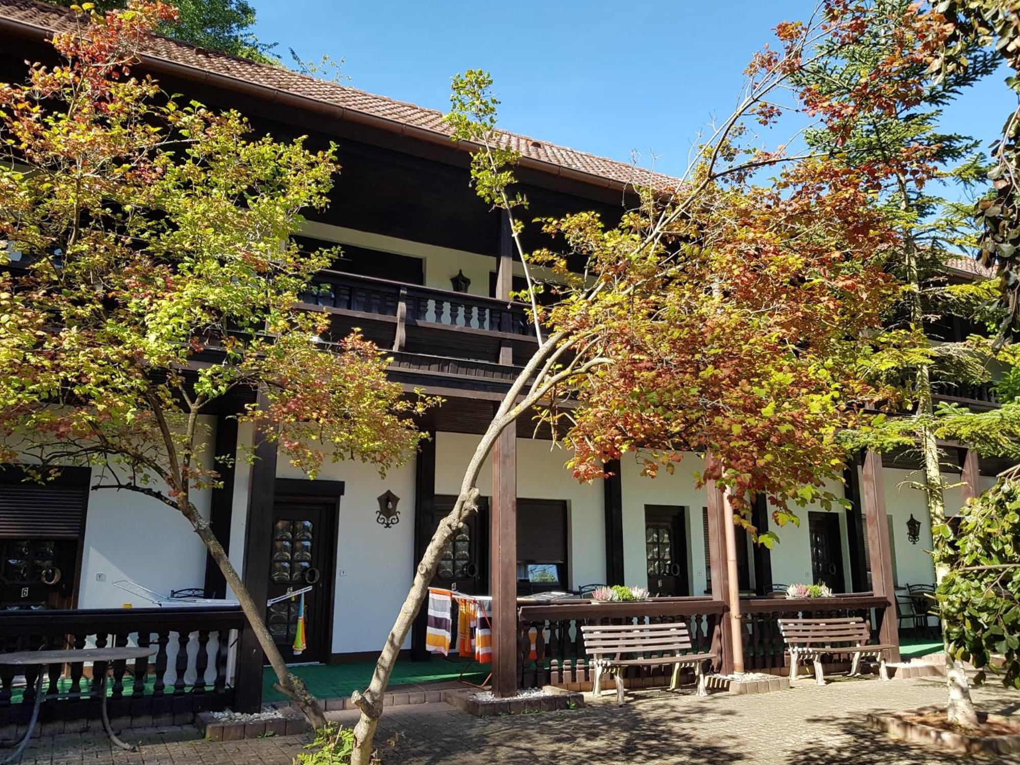 Motel Zur Festwiese Gierstädt Екстериор снимка